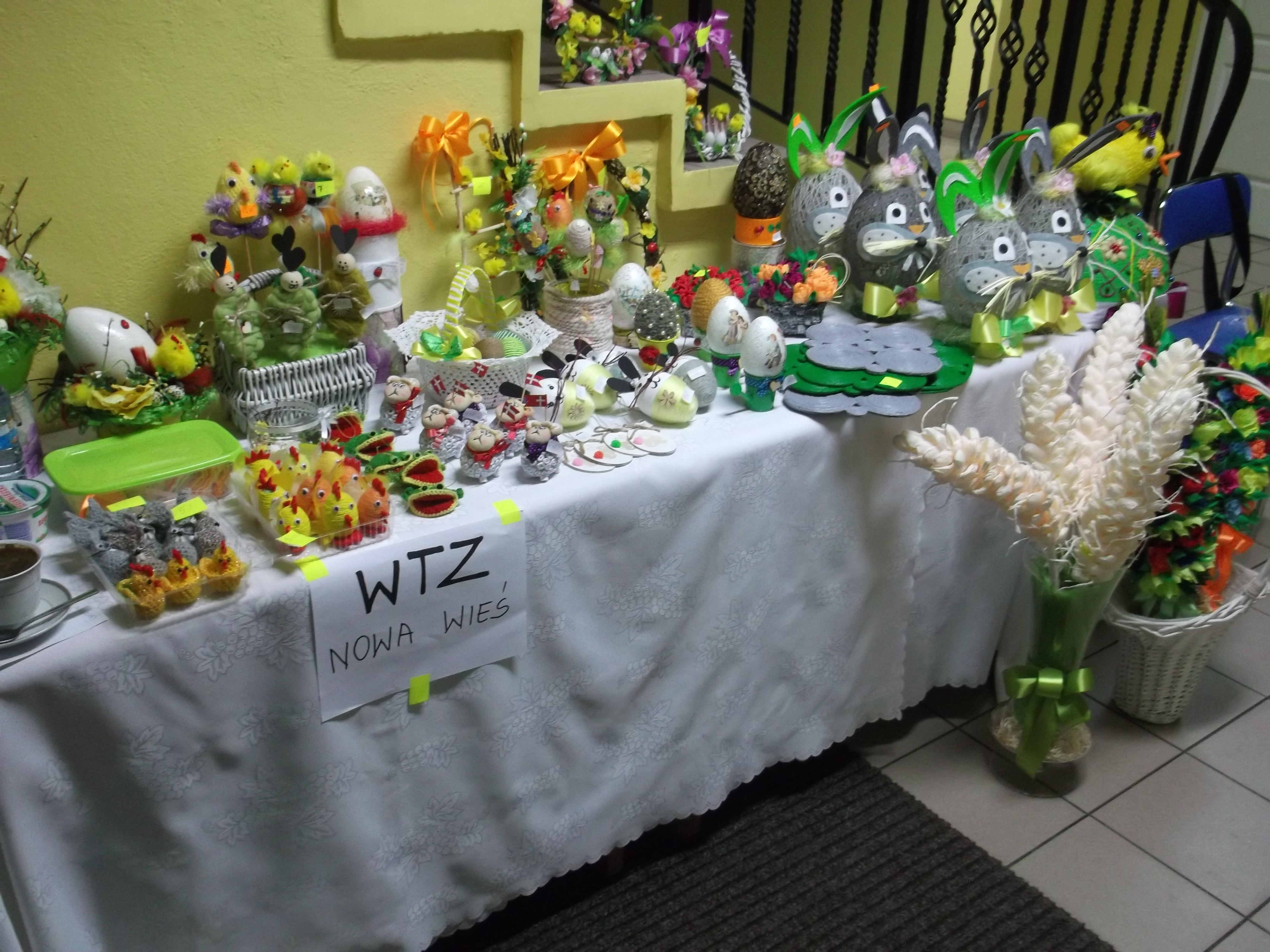 Wystawa świąteczna z Warsztatów Terapii Zajęciowej w Nowej Wsi